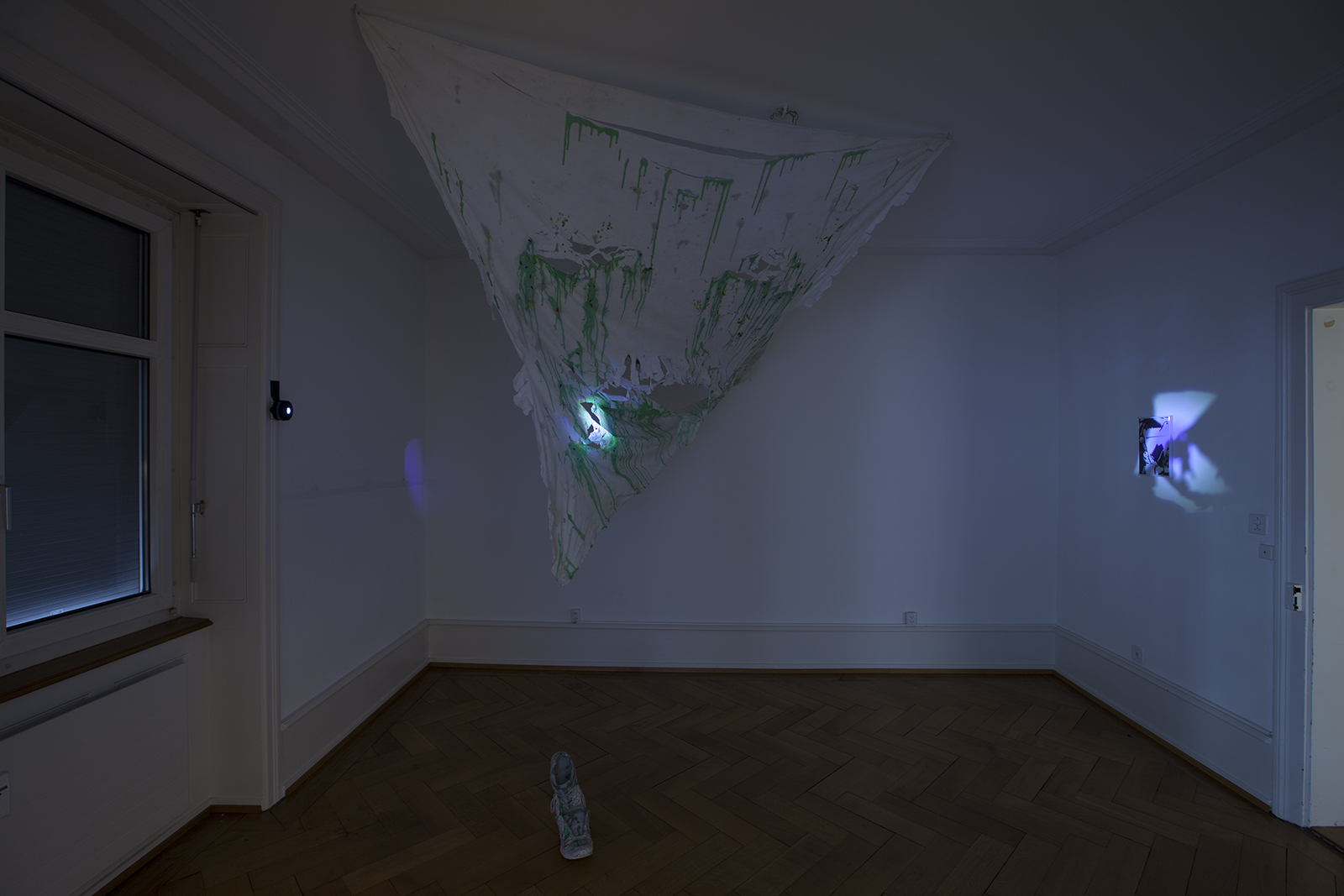 2019 09 Apartement, Basel — 07 Paranormal Passivity3 The Origin Small — Jeronim Horvat